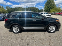 Used 2014 Ford Explorer 4d SUV FWD XLT at Headlight Motor Group near Lewiston, ME