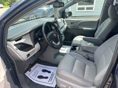 Used 2018 Toyota Sienna 4d Wagon XLE AWD at Headlight Motor Group near Lewiston, ME