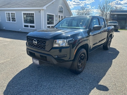 Used 2022 Nissan Frontier Crew Cab 4x4 S Auto at Headlight Motor Group near Lewiston, ME