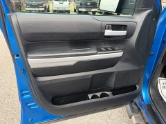 Used 2018  Toyota Tundra 4WD Double Cab SR5 5&period;7L at Headlight Motor Group near Lewiston&comma; ME