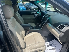 Used 2014 Ford Explorer 4d SUV FWD XLT at Headlight Motor Group near Lewiston, ME
