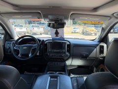 Used 2017  Chevrolet Silverado 1500 4WD Crew Cab High Country at Headlight Motor Group near Lewiston&comma; ME