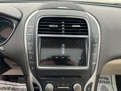 Used 2017  Lincoln MKX 4d SUV AWD Reserve 2&period;7T at Headlight Motor Group near Lewiston&comma; ME