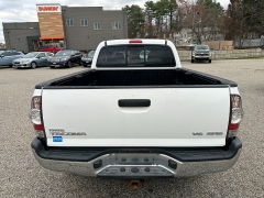 Used 2015  Toyota Tacoma 4WD Double Cab Long Bed at Headlight Motor Group near Lewiston&comma; ME