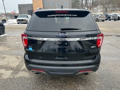 Used 2018  Ford Explorer 4d SUV 4WD XLT Ecoboost at Headlight Motor Group near Lewiston&comma; ME