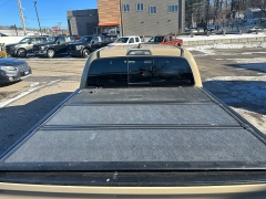 Used 2017  Toyota Tacoma 4WD Double Cab TRD Off-Road Auto at Headlight Motor Group near Lewiston&comma; ME