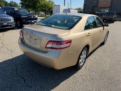 Used 2011  Toyota Camry 4d Sedan Auto at Headlight Motor Group near Lewiston&comma; ME