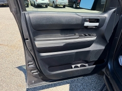 Used 2014  Toyota Tundra 4WD Double Cab SR5 5&period;7L at Headlight Motor Group near Lewiston&comma; ME