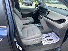 Used 2018 Toyota Sienna 4d Wagon XLE AWD at Headlight Motor Group near Lewiston, ME