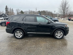 Used 2018  Ford Explorer 4d SUV 4WD XLT Ecoboost at Headlight Motor Group near Lewiston&comma; ME