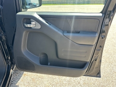 Used 2016  Nissan Frontier 4WD Crew Cab PRO-4X Auto at Headlight Motor Group near Lewiston&comma; ME