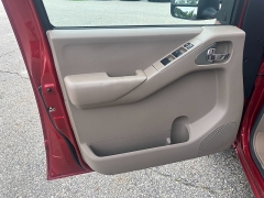 Used 2014 Nissan Frontier 4WD Crew Cab SV Auto at Headlight Motor Group near Lewiston, ME