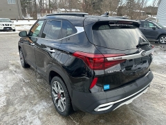 Used 2021  Kia Seltos 4d SUV AWD SX Turbo at Headlight Motor Group near Lewiston&comma; ME