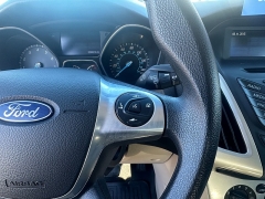 Used 2014  Ford Focus 4d Sedan SE at Headlight Motor Group near Lewiston&comma; ME