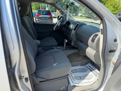 Used 2016  Nissan Frontier 4WD Crew Cab SV Auto at Headlight Motor Group near Lewiston&comma; ME
