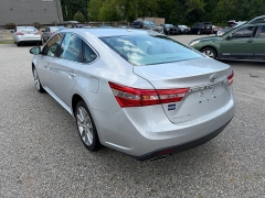 Used 2014  Toyota Avalon 4d Sedan XLE at Headlight Motor Group near Lewiston&comma; ME