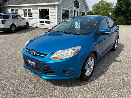 Used 2014 Ford Focus 4d Sedan SE at Headlight Motor Group near Lewiston, ME