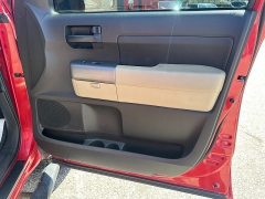 Used 2011  Toyota Tundra 4WD CrewMax 5&period;7L at Headlight Motor Group near Lewiston&comma; ME