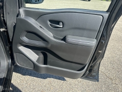 Used 2022  Nissan Frontier Crew Cab 4x4 S Auto at Headlight Motor Group near Lewiston&comma; ME