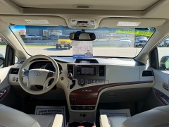 Used 2014  Toyota Sienna 4d Wagon XLE at Headlight Motor Group near Lewiston&comma; ME