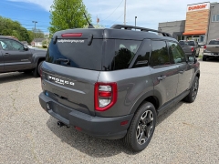 Used 2022  Ford Bronco Sport Outer Banks 4x4 at Headlight Motor Group near Lewiston&comma; ME