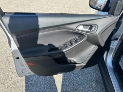 Used 2018  Ford Focus 4d Hatchback SE at Headlight Motor Group near Lewiston&comma; ME