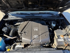 Used 2012  Toyota Tacoma 4WD Double Cab Short Bed Auto at Headlight Motor Group near Lewiston&comma; ME