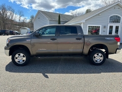 Used 2013  Toyota Tundra 4WD CrewMax 5&period;7L at Headlight Motor Group near Lewiston&comma; ME