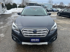 Used 2017  Subaru Outback 4d SUV 2&period;5i Limited at Headlight Motor Group near Lewiston&comma; ME