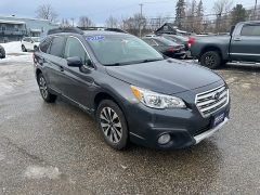 Used 2017  Subaru Outback 4d SUV 2&period;5i Limited at Headlight Motor Group near Lewiston&comma; ME