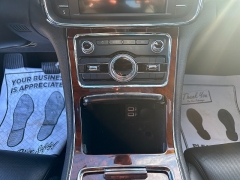 Used 2017  Lincoln Continental 4d Sedan AWD Reserve at Headlight Motor Group near Lewiston&comma; ME