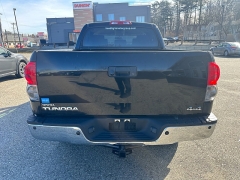 Used 2009  Toyota Tundra 4WD Crew Max 5&period;7L SR5 at Headlight Motor Group near Lewiston&comma; ME