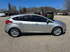 Used 2018  Ford Focus 4d Hatchback SE at Headlight Motor Group near Lewiston&comma; ME