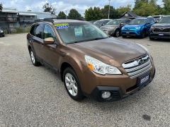 Used 2013 Subaru Outback 4d SUV i Premium CVT at Headlight Motor Group near Lewiston, ME