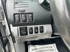 Used 2013  Toyota Tacoma 4WD Double Cab Short Bed Auto at Headlight Motor Group near Lewiston&comma; ME