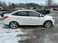 Used 2014  Ford Focus 4d Sedan Titanium at Headlight Motor Group near Lewiston&comma; ME