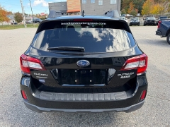 Used 2016  Subaru Outback 4d SUV i Limited at Headlight Motor Group near Lewiston&comma; ME