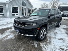 Used 2021  Jeep Grand Cherokee L Limited 4x4 at Headlight Motor Group near Lewiston&comma; ME
