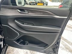 Used 2021  Jeep Grand Cherokee L Limited 4x4 at Headlight Motor Group near Lewiston&comma; ME