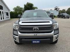 Used 2014  Toyota Tundra 4WD Double Cab SR5 5&period;7L at Headlight Motor Group near Lewiston&comma; ME