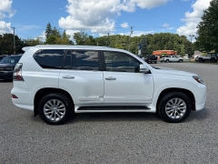 Used 2015  Lexus GX 460 4WD 4dr at Headlight Motor Group near Lewiston&comma; ME