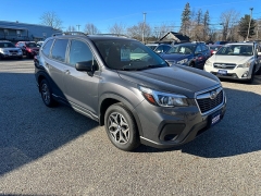 Used 2020  Subaru Forester 4d SUV AWD Premium at Headlight Motor Group near Lewiston&comma; ME