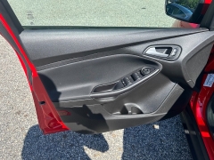 Used 2015 Ford Focus 4d Hatchback SE at Headlight Motor Group near Lewiston, ME