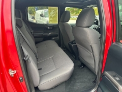 Used 2017  Toyota Tacoma 4WD Double Cab TRD Off-Road Auto at Headlight Motor Group near Lewiston, ME