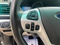 Used 2014 Ford Explorer 4d SUV FWD XLT at Headlight Motor Group near Lewiston, ME