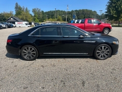 Used 2017  Lincoln Continental 4d Sedan AWD Reserve at Headlight Motor Group near Lewiston, ME