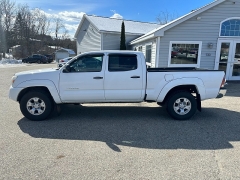 Used 2015  Toyota Tacoma 4WD Double Cab Long Bed at Headlight Motor Group near Lewiston&comma; ME