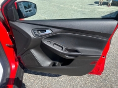 Used 2015 Ford Focus 4d Hatchback SE at Headlight Motor Group near Lewiston, ME