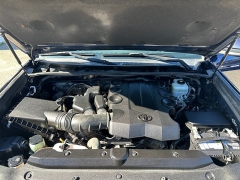 Used 2018  Toyota 4Runner 4d SUV 4WD SR5 at Headlight Motor Group near Lewiston, ME