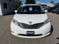 Used 2014  Toyota Sienna 4d Wagon XLE at Headlight Motor Group near Lewiston&comma; ME